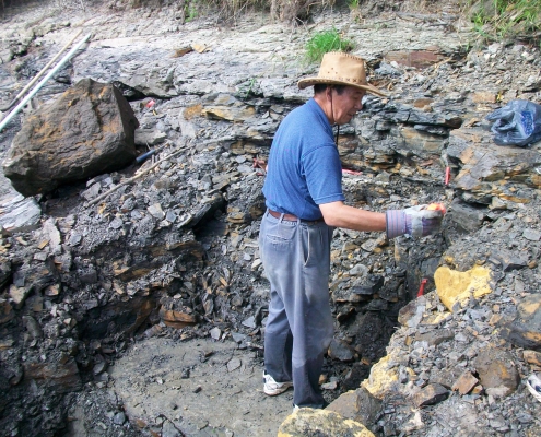 H. Paul Liu painstakingly excavates the Winneshiek Lagerstaate.