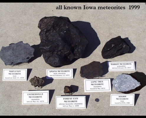 Photo of meteorites found in Iowa