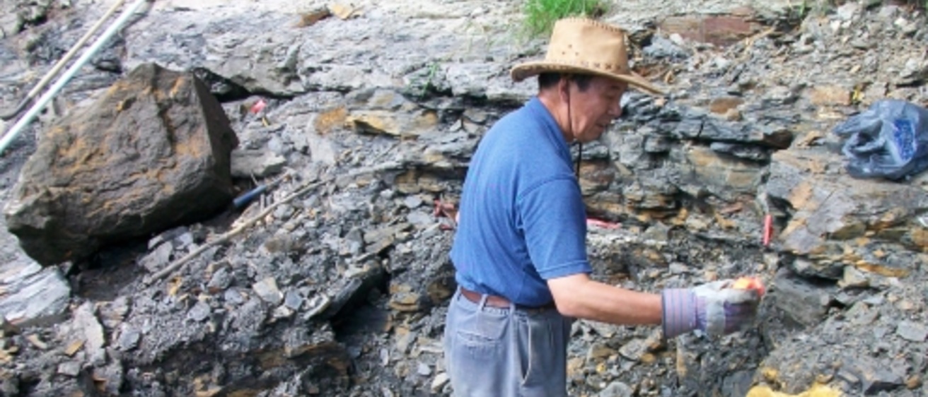 H. Paul Liu painstakingly excavates the Winneshiek Lagerstaate.